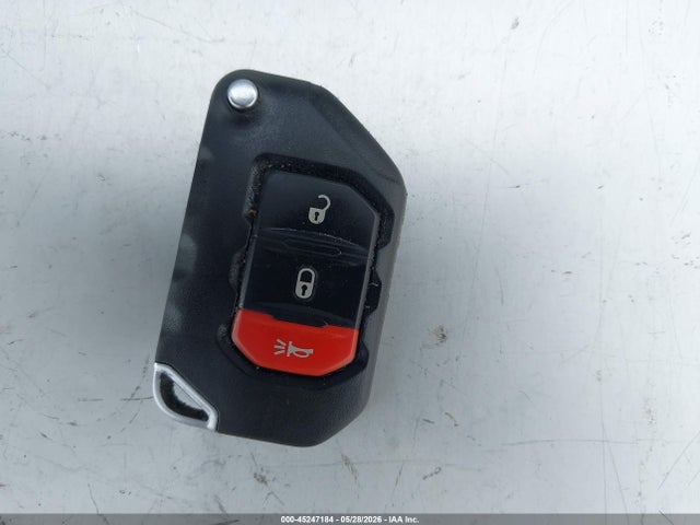 45247184 :رقم المزاد ، 1C4JJXP67PW691166 vin ، 2023 Jeep Wrangler 4xe Sahara 4x4 مزاد بيع