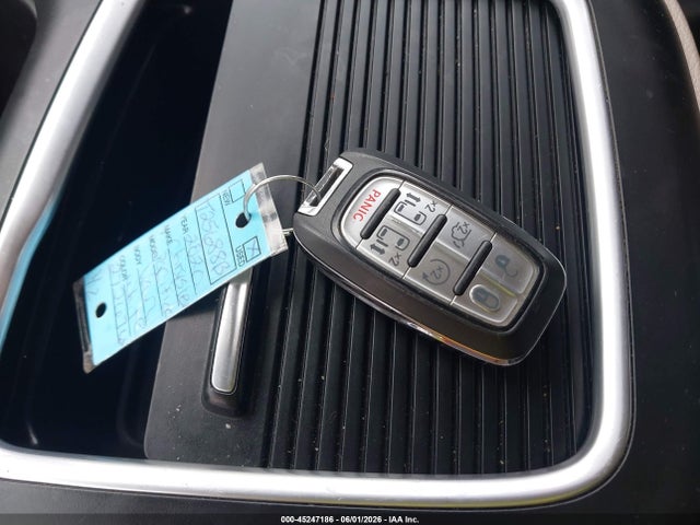 45247186 :رقم المزاد ، 2C4RC1GG9LR272676 vin ، 2020 Chrysler Pacifica Limited مزاد بيع