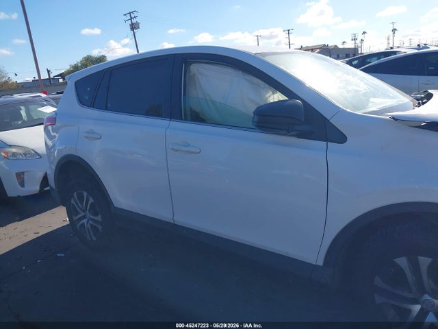 Продаж на аукціоні авто 2018 Toyota Rav4 Le, vin: JTMZFREV4JJ201703, номер лоту: 45247223