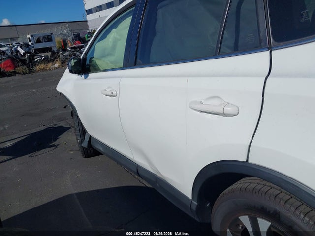 Продаж на аукціоні авто 2018 Toyota Rav4 Le, vin: JTMZFREV4JJ201703, номер лоту: 45247223