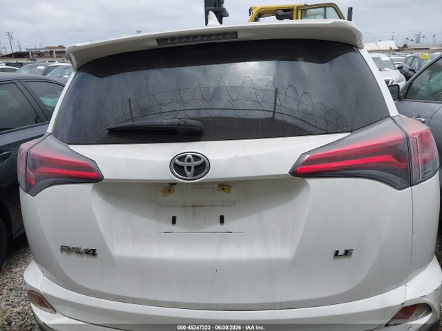 Продаж на аукціоні авто 2018 Toyota Rav4 Le, vin: JTMZFREV4JJ201703, номер лоту: 45247223