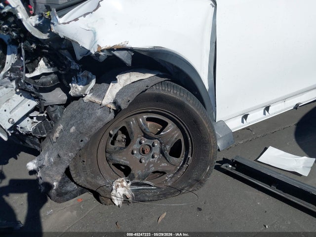 Продаж на аукціоні авто 2018 Toyota Rav4 Le, vin: JTMZFREV4JJ201703, номер лоту: 45247223