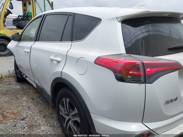 Продаж на аукціоні авто 2018 Toyota Rav4 Le, vin: JTMZFREV4JJ201703, номер лоту: 45247223