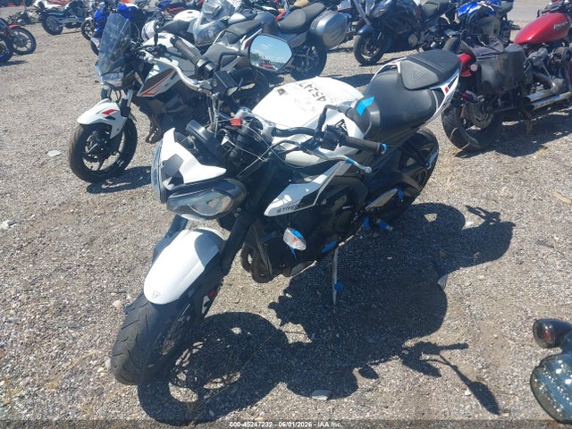 Продаж на аукціоні авто 2024 Triumph Motorcycle Street Triple 765 R, vin: SMTA604S1RTBM2419, номер лоту: 45247232