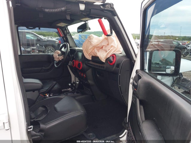 Продаж на аукціоні авто 2017 Jeep Wrangler Unlimited Winter 4x4, vin: 1C4BJWEG6HL630498, номер лоту: 45247233