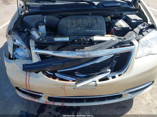 2011 Chrysler Town & Country Touring მანქანა იყიდება აუქციონზე, vin: 2A4RR5DG1BR734487, აუქციონის ნომერი: 45247248