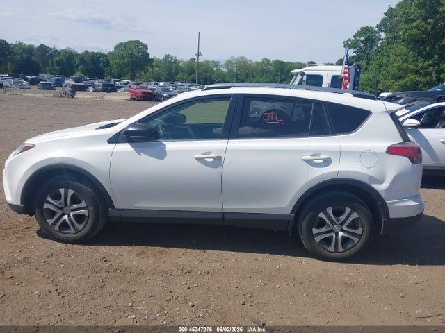 2018 Toyota Rav4 Le მანქანა იყიდება აუქციონზე, vin: JTMBFREV8JJ724319, აუქციონის ნომერი: 45247276