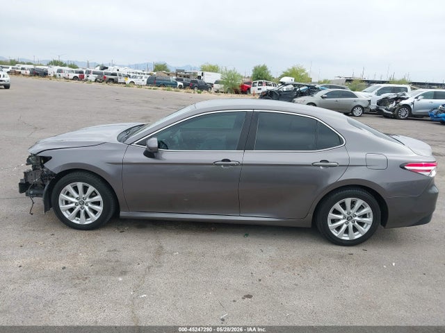 Toyota CAMRY LE 2018 4T1B11HK0JU069794 Image 15
