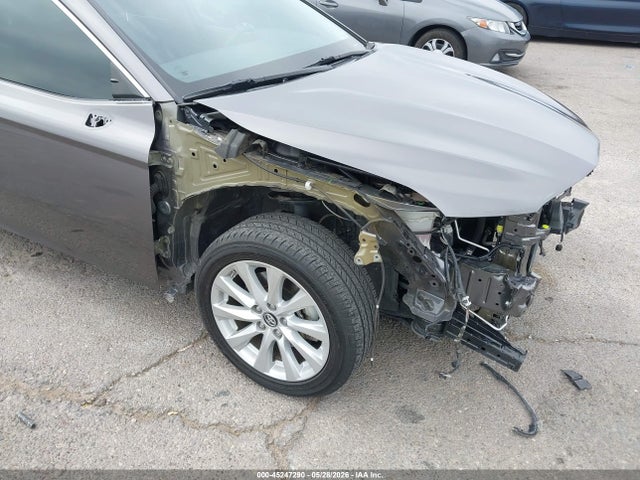 Aukcja sprzedaży 2018 Toyota Camry Le, vin: 4T1B11HK0JU069794, numer aukcji: 45247290