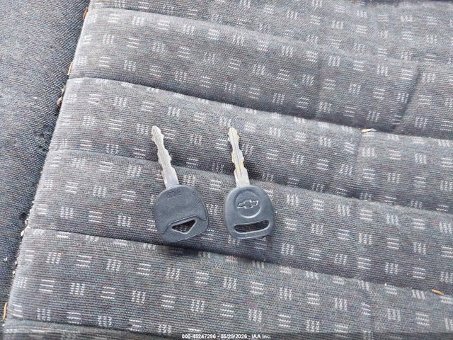 45247296 :رقم المزاد ، 1GCDT19WX18246241 vin ، 2001 Chevrolet S-10 Ls مزاد بيع