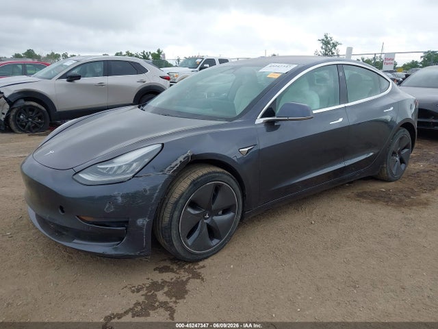 Продажа на аукционе авто 2018 Tesla Model 3 Long Range/performance, vin: 5YJ3E1EB2JF169812, номер лота: 45247347