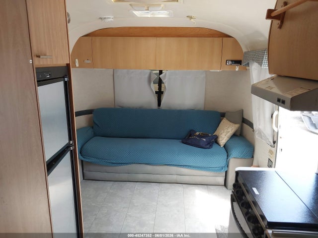 2005 Airstream Safari მანქანა იყიდება აუქციონზე, vin: 1STGPYJ295J517826, აუქციონის ნომერი: 45247352