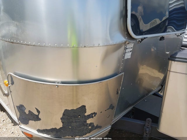 2005 Airstream Safari მანქანა იყიდება აუქციონზე, vin: 1STGPYJ295J517826, აუქციონის ნომერი: 45247352