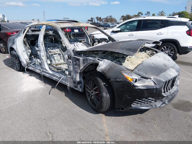 ZAM56YRA6J1270971 Maserati Granturismo S Q4