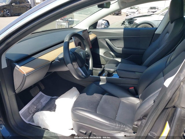 Продажа на аукционе авто 2020 Tesla Model 3 Standard Range Plus Rear-wheel Drive/standard Range Rear-wheel Drive, vin: 5YJ3E1EA9LF661067, номер лота: 45247419