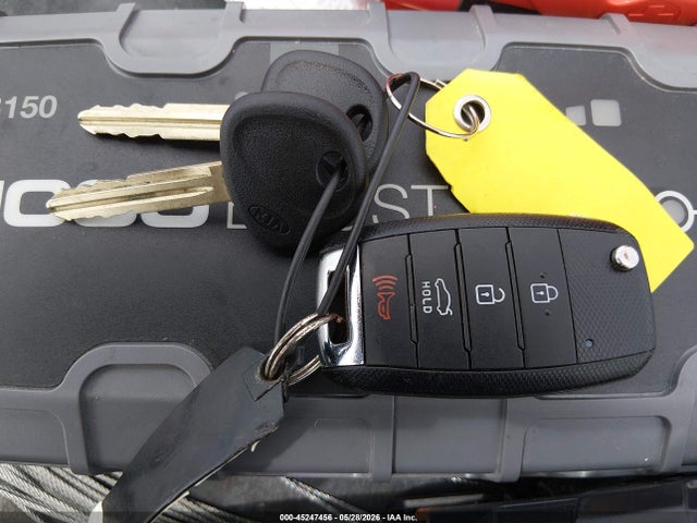 KIA FORTE LX 2018 3KPFL4A77JE198878 Image 11