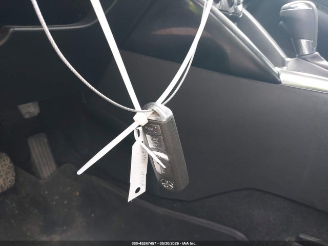 45247457 :رقم المزاد ، 3MYDLBYV6HY184593 vin ، 2017 Toyota Yaris Ia مزاد بيع
