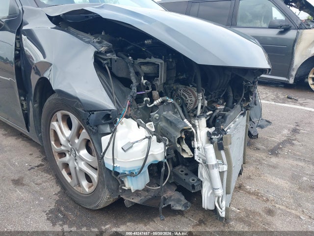 45247457 :رقم المزاد ، 3MYDLBYV6HY184593 vin ، 2017 Toyota Yaris Ia مزاد بيع