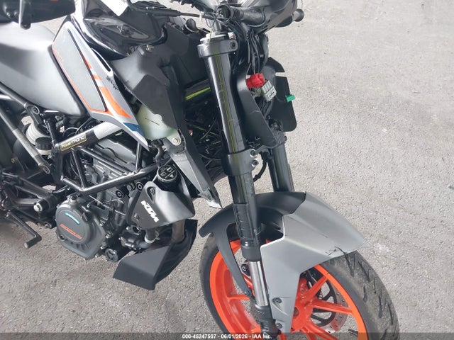 KTM 200 Duke 2023 MD2JPC409PC017782 Image 16