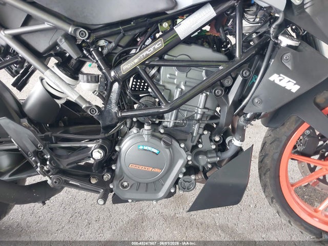 KTM 200 Duke 2023 MD2JPC409PC017782 Image 8