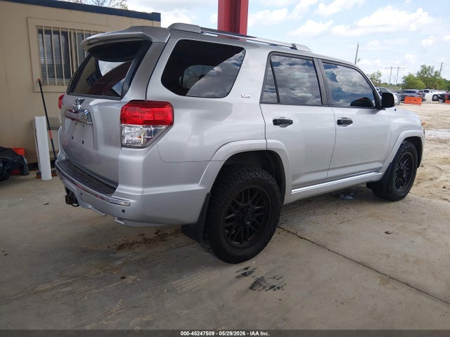 Продажа на аукционе авто 2011 Toyota 4runner Sr5 V6, vin: JTEBU5JRXB5045813, номер лота: 45247509