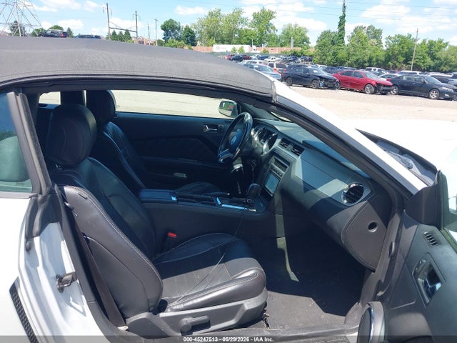 Ford Mustang V6 Premium 2014 1ZVBP8EM4E5263422 Image 5