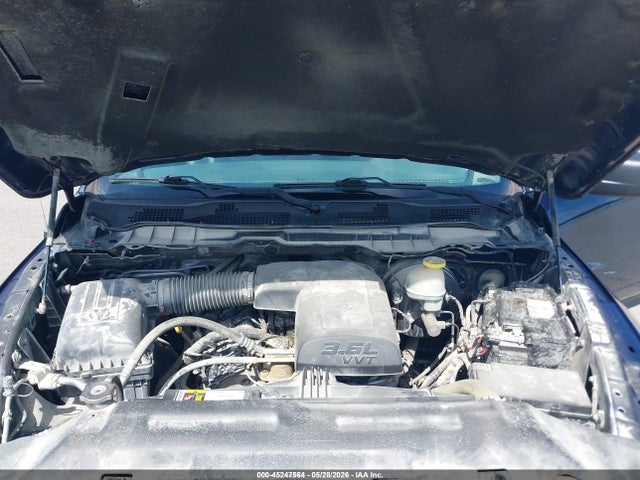 45247564 :رقم المزاد ، 3C6JR7DG1HG765355 vin ، 2017 Ram 1500 Tradesman  4x4 8' Box مزاد بيع