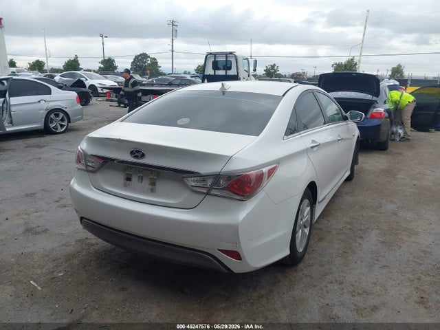 2013 Hyundai Sonata Hybrid მანქანა იყიდება აუქციონზე, vin: KMHEC4A46DA067560, აუქციონის ნომერი: 45247576