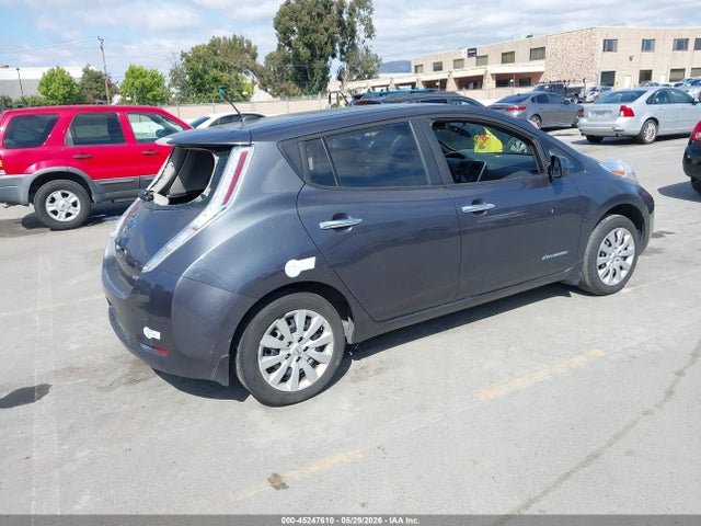 45247610 :رقم المزاد ، 1N4AZ0CP4DC415660 vin ، 2013 Nissan Leaf S مزاد بيع