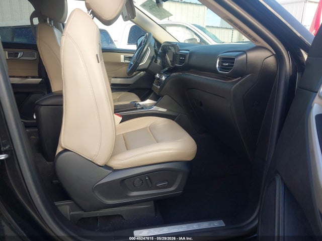 Продажа на аукционе авто 2022 Ford Explorer Limited, vin: 1FMSK8FH2NGB90697, номер лота: 45247615