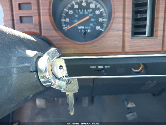 Продажа на аукционе авто 1983 Ford Ranger, vin: 1FTCR10P2DUB62832, номер лота: 45247639