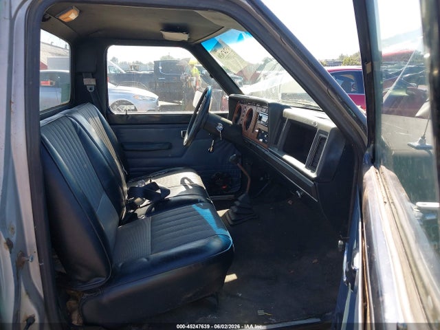 Продажа на аукционе авто 1983 Ford Ranger, vin: 1FTCR10P2DUB62832, номер лота: 45247639