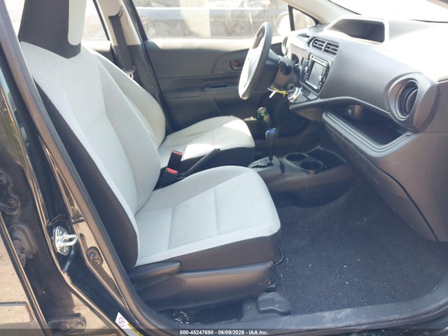 Aukcja sprzedaży 2015 Toyota Prius C One, vin: JTDKDTB38F1579201, numer aukcji: 45247690