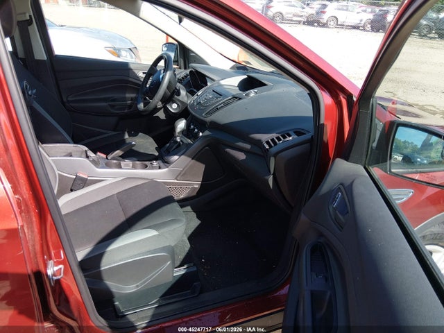 45247717 :رقم المزاد ، 1FMCU0F73GUB50091 vin ، 2016 Ford Escape S مزاد بيع