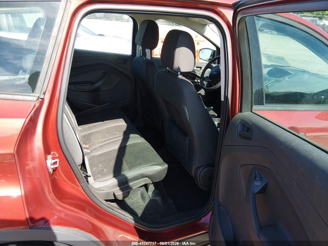 45247717 :رقم المزاد ، 1FMCU0F73GUB50091 vin ، 2016 Ford Escape S مزاد بيع