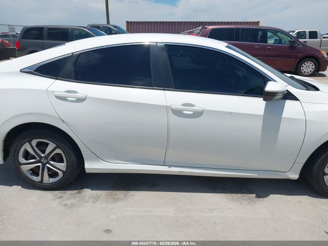 Honda Civic Lx 2018 2HGFC2F50JH532993 Image 14
