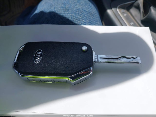 Продажа на аукционе авто 2021 Kia Sportage Lx, vin: KNDPMCAC7M7933386, номер лота: 45247821