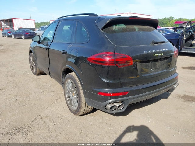 Продаж на аукціоні авто 2017 Porsche Cayenne E-hybrid S Platinum Edition, vin: WP1AE2A29HLA68601, номер лоту: 45247828