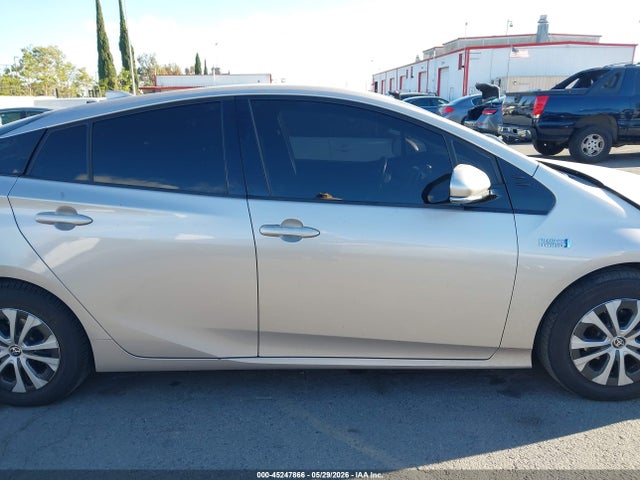 Toyota Prius Prime Advanced 2019 JTDKARFP7K3114190 Image 13