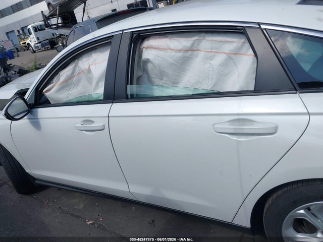 1HGCY1F2XRA077732 Honda Accord