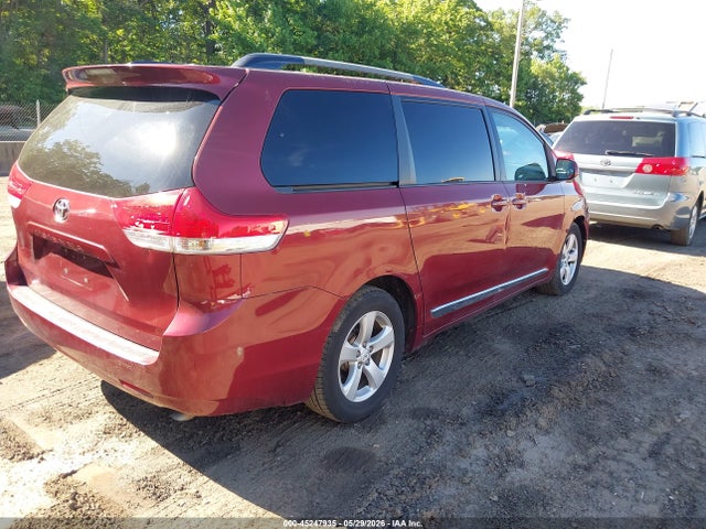 2011 Toyota Sienna Le V6 მანქანა იყიდება აუქციონზე, vin: 5TDKK3DC6BS143057, აუქციონის ნომერი: 45247935