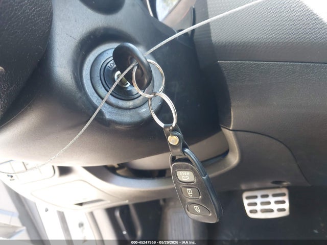 Продажа на аукционе авто 2012 Hyundai Veloster Base W/gray, vin: KMHTC6AD4CU044438, номер лота: 45247959