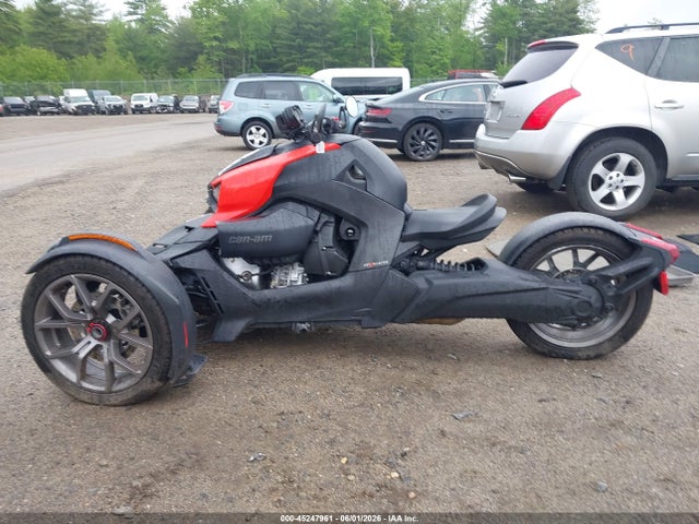 Can-Am Ryker 2023 3JB2FEG40PJ000332 Image 13