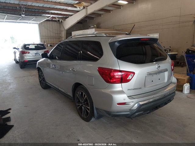 Продажа на аукционе авто 2017 Nissan Pathfinder Platinum, vin: 5N1DR2MNXHC634270, номер лота: 45247992