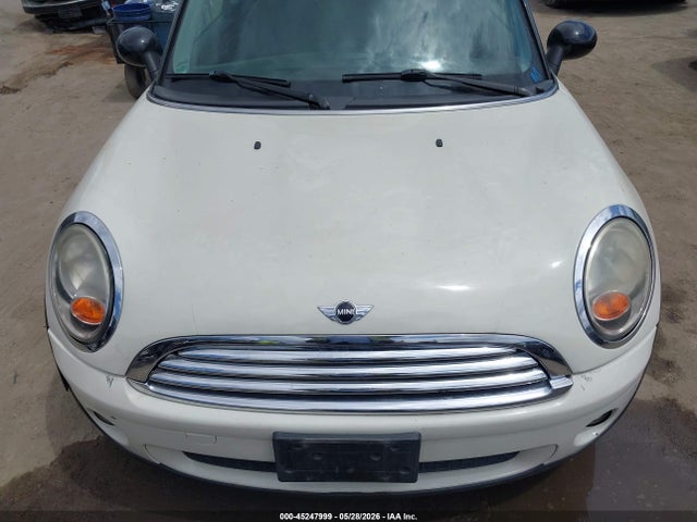 2010 Mini Cooper მანქანა იყიდება აუქციონზე, vin: WMWMF3C50ATZ25111, აუქციონის ნომერი: 45247999