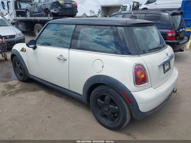 2010 Mini Cooper მანქანა იყიდება აუქციონზე, vin: WMWMF3C50ATZ25111, აუქციონის ნომერი: 45247999