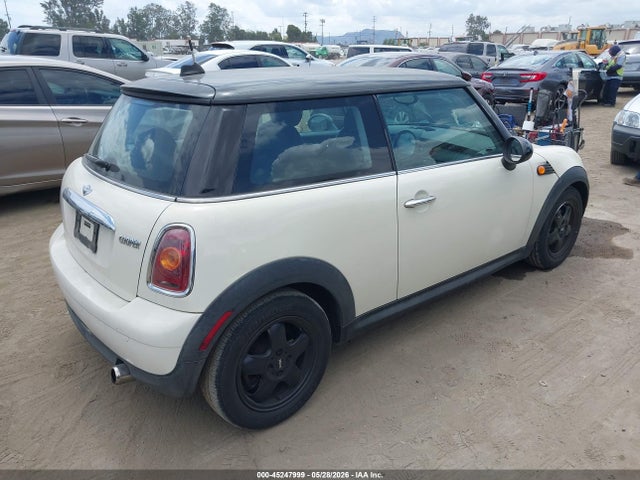 2010 Mini Cooper მანქანა იყიდება აუქციონზე, vin: WMWMF3C50ATZ25111, აუქციონის ნომერი: 45247999