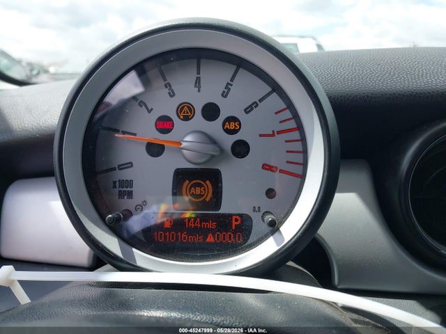 2010 Mini Cooper მანქანა იყიდება აუქციონზე, vin: WMWMF3C50ATZ25111, აუქციონის ნომერი: 45247999