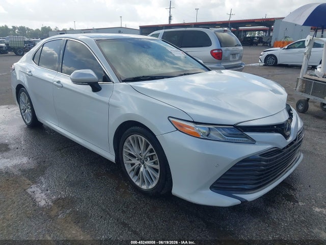 2018 Toyota Camry Xle მანქანა იყიდება აუქციონზე, vin: 4T1B11HK3JU026308, აუქციონის ნომერი: 45248008