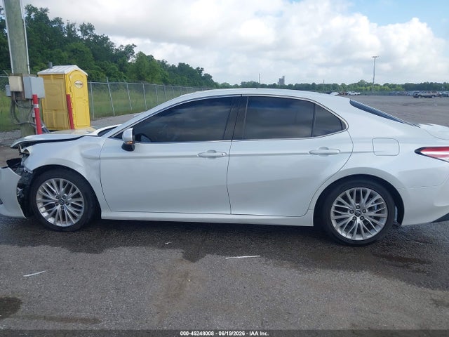 2018 Toyota Camry Xle მანქანა იყიდება აუქციონზე, vin: 4T1B11HK3JU026308, აუქციონის ნომერი: 45248008